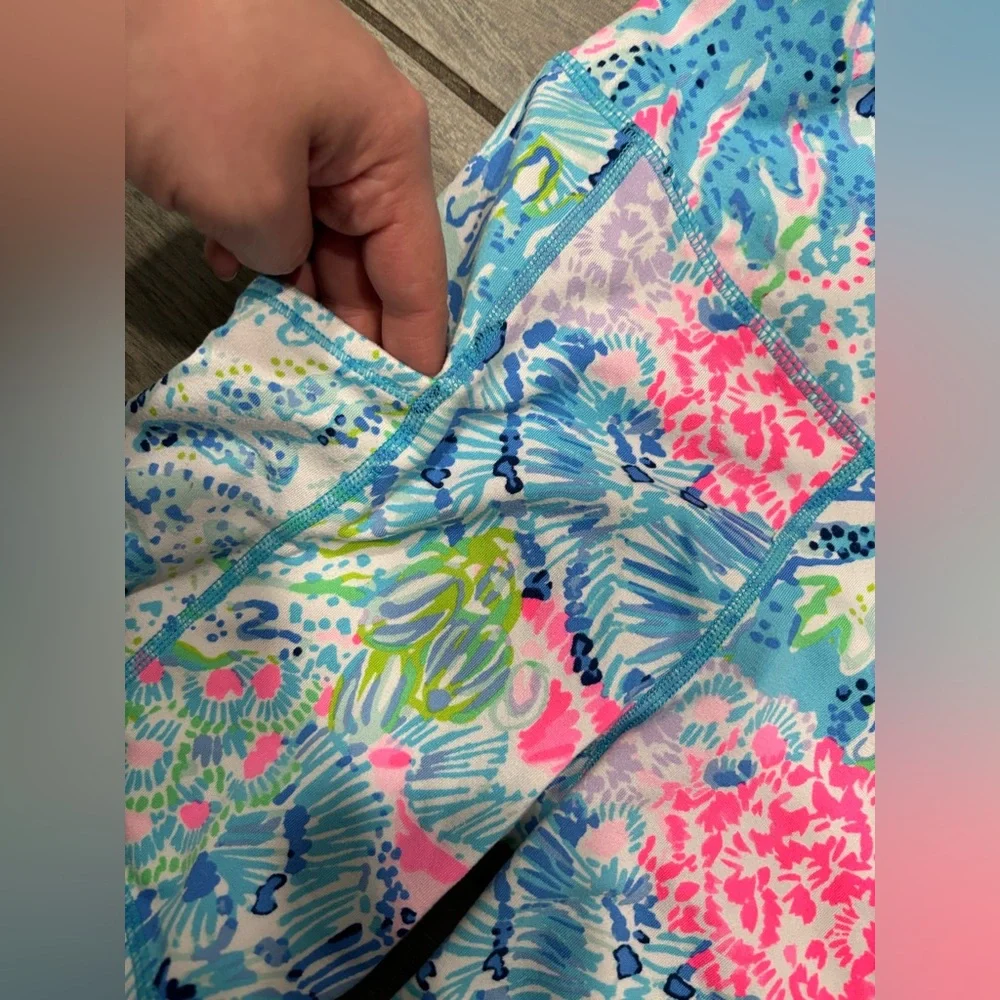 Lilly Pulitzer Luxletic Biker Shorts XS - Picture 4 of 7